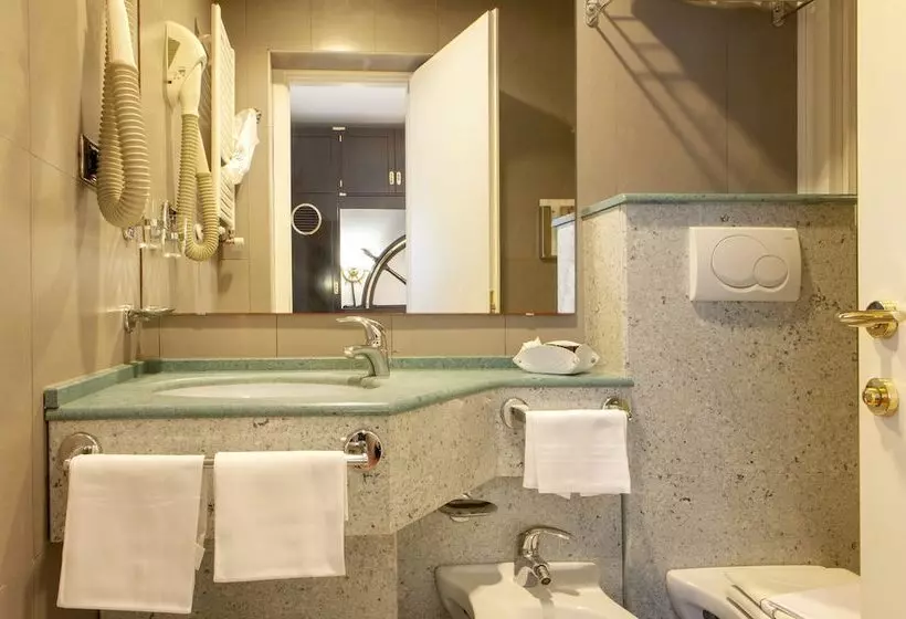 Отель Villa Lo Scoglietto