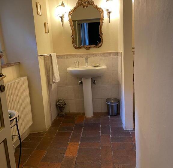 تختخواب و صبحانه La Bohème