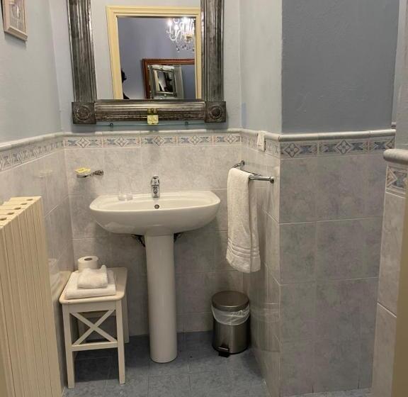 تختخواب و صبحانه La Bohème