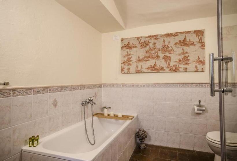 تختخواب و صبحانه La Bohème