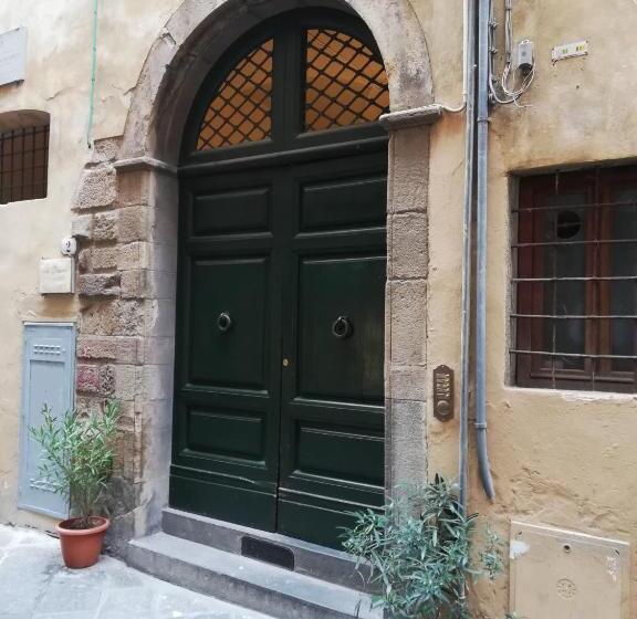 تختخواب و صبحانه La Bohème