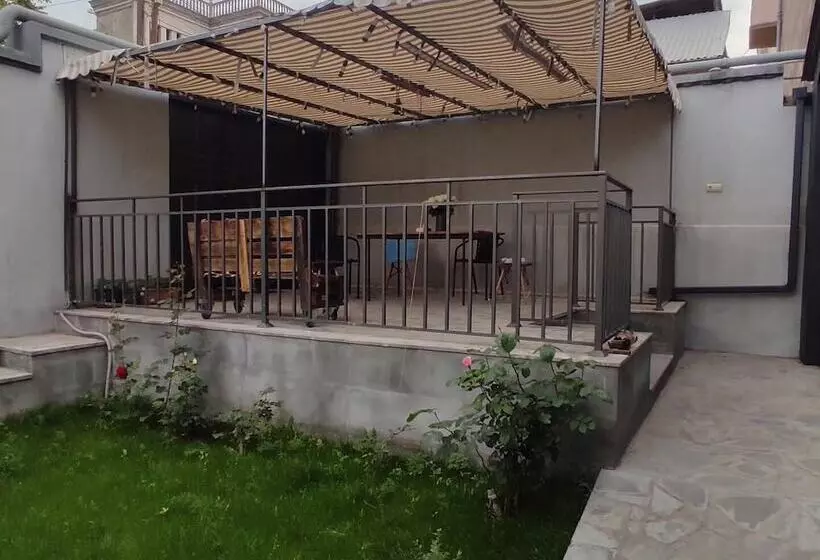 هاستل Blur Inn Gallery