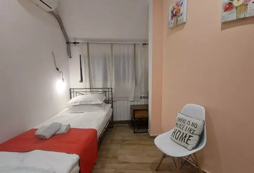 هاستل Blur Inn Gallery