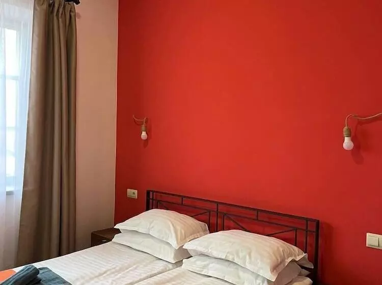 هاستل Blur Inn Gallery