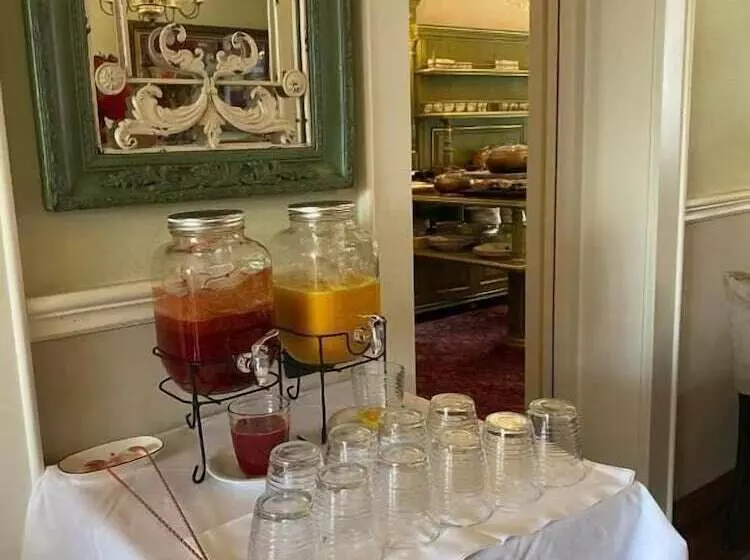 هتل Ebel Boutique