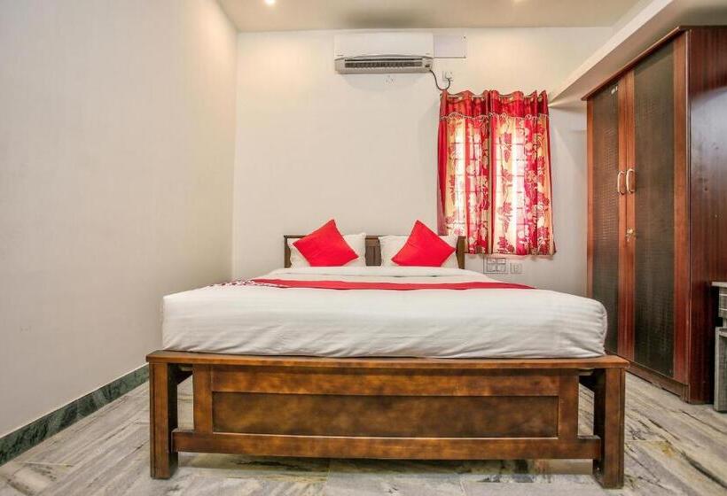 Hotell Oyo 35931 Leo S Home Stay