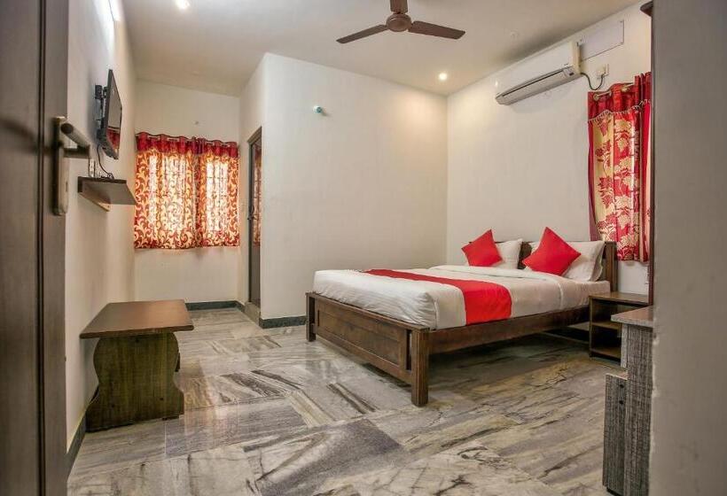 Hotell Oyo 35931 Leo S Home Stay