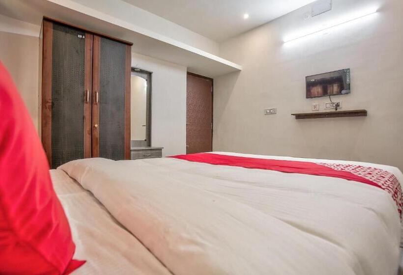 Hotell Oyo 35931 Leo S Home Stay