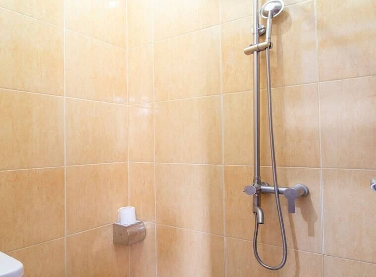 فندق Oyo 3908 Fenway Kostel