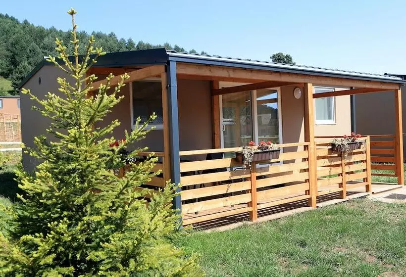 Hotelli Big Bear Plitvice Camping Resort