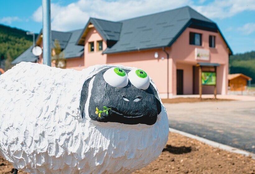 Отель Big Bear Plitvice Camping Resort