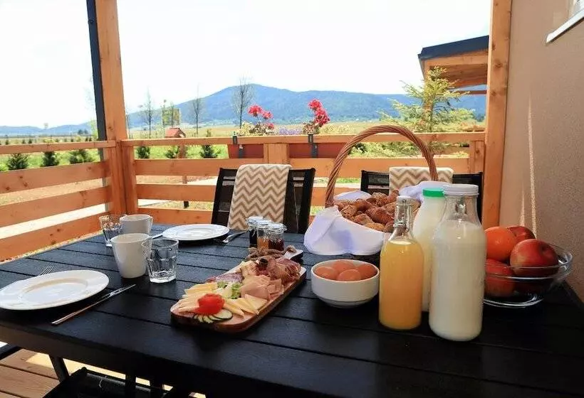 Hotelli Big Bear Plitvice Camping Resort