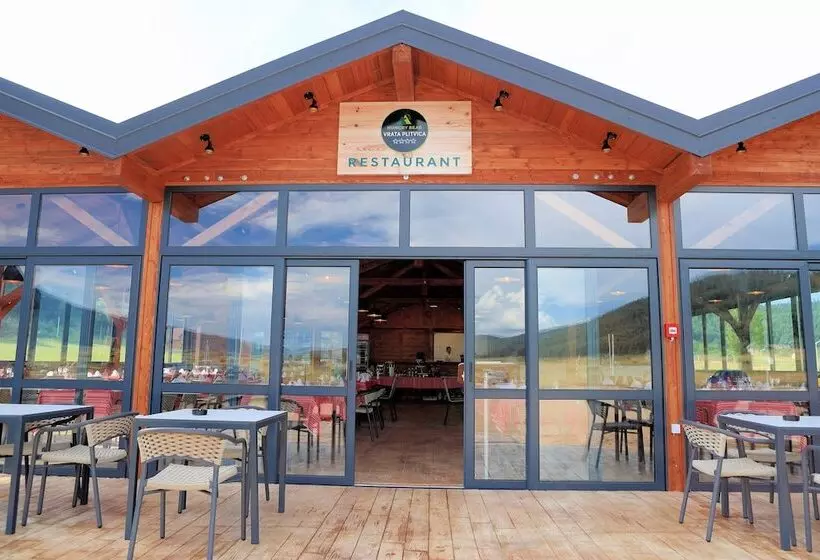 Hotelli Big Bear Plitvice Camping Resort