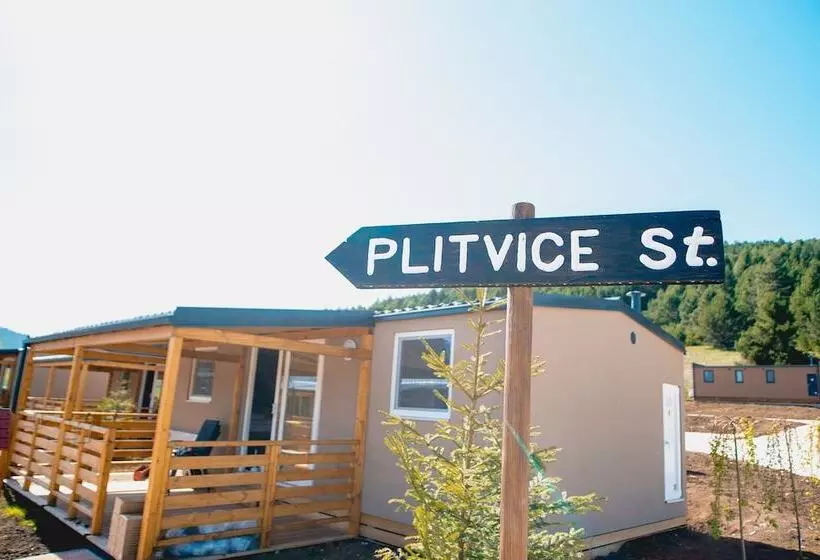 Hotelli Big Bear Plitvice Camping Resort