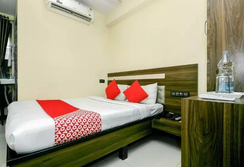 Hotelli Oyo 23656 Parimeet