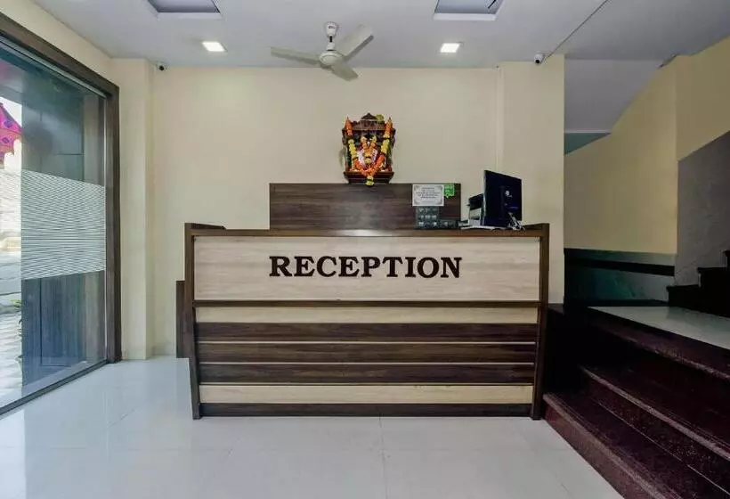 Hotelli Oyo 23656 Parimeet