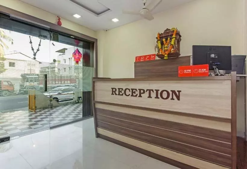 Hotelli Oyo 23656 Parimeet