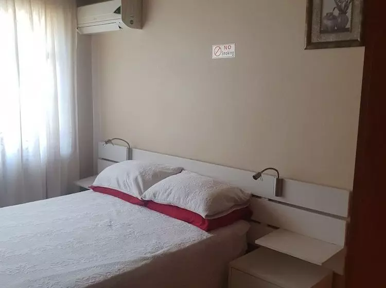 ペンション Iqhayiya Guest House