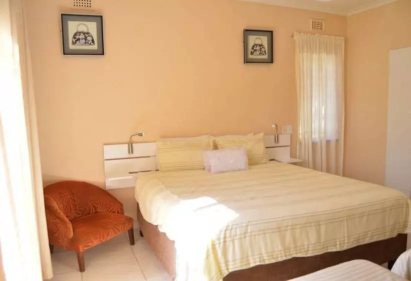 ペンション Iqhayiya Guest House