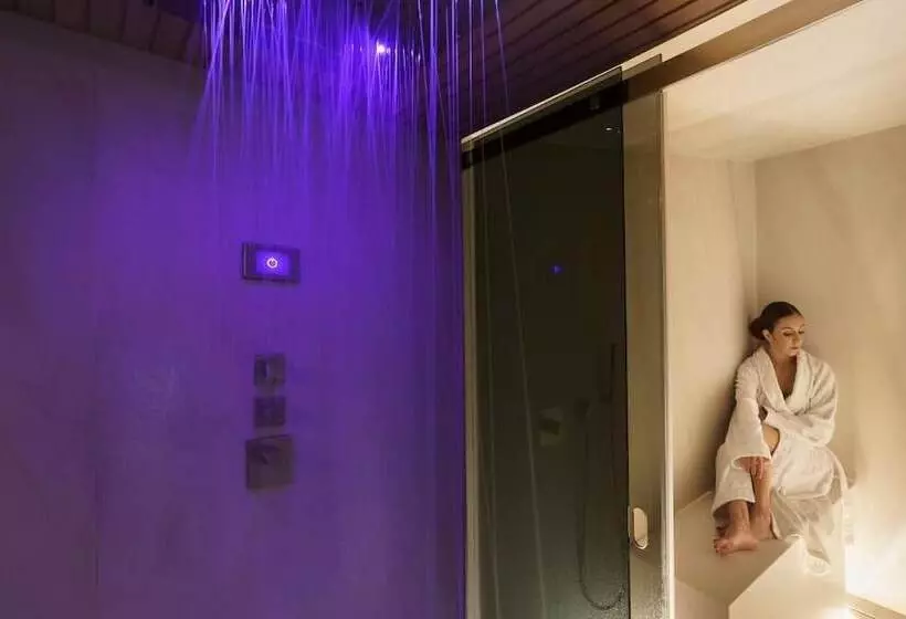 پانسیون Meo Design Suites & Spa