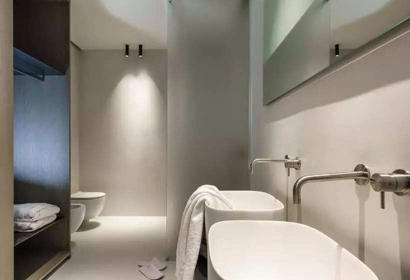 پانسیون Meo Design Suites & Spa