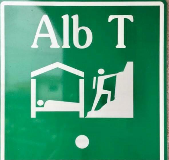 Albergue Internacional De Llanes