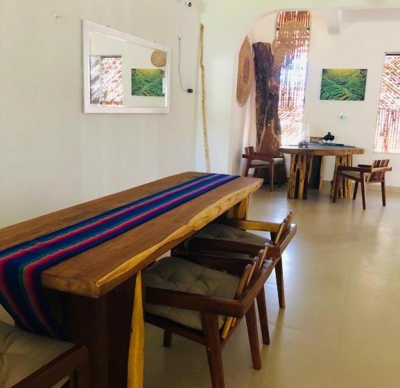 مبيت وإفطار Casa Bizu