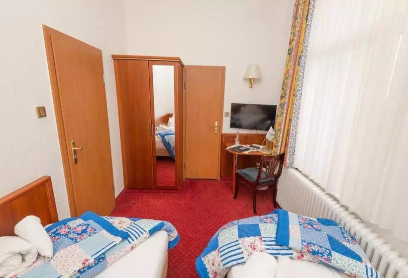 Aamiaismajoitus (B&B) Inselhotel Ihnken