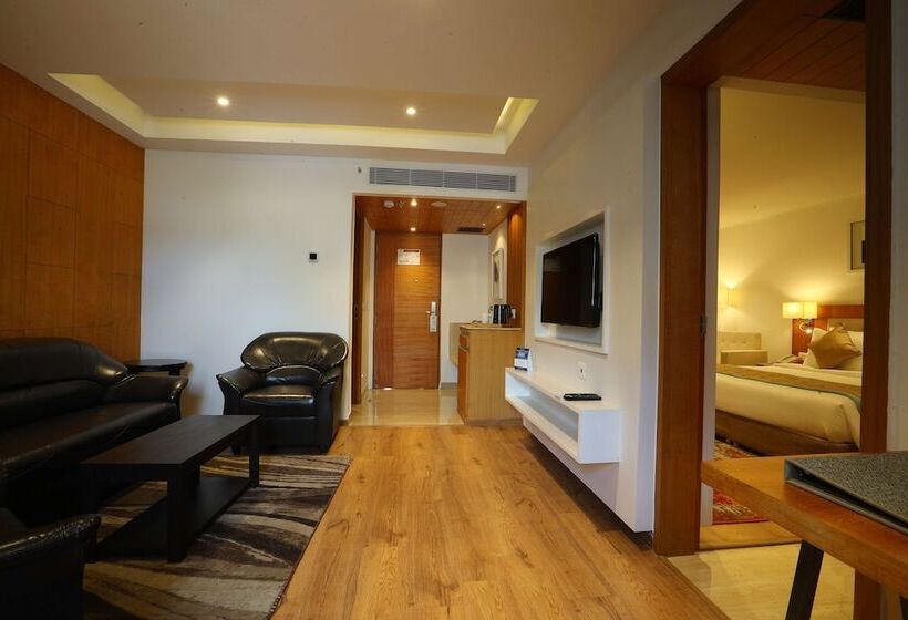 בית מלון כפרי Best Western Plus Tejvivaan