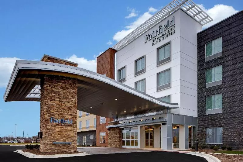 هتل Fairfield Inn & Suites By Marriott Chicago Bolingbrook
