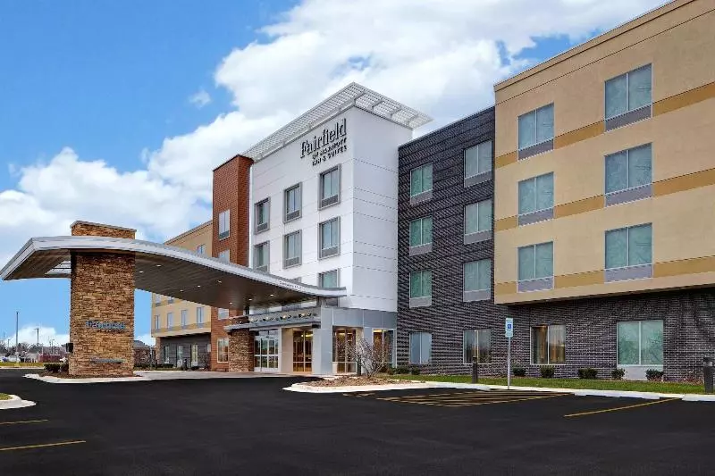 هتل Fairfield Inn & Suites By Marriott Chicago Bolingbrook