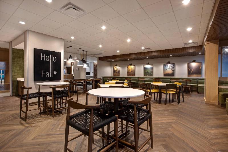 Отель Fairfield Inn & Suites By Marriott Chicago Bolingbrook