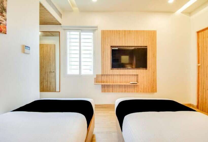 Отель Inn The Centre