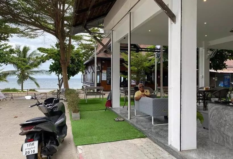 هتل Island Dive Club