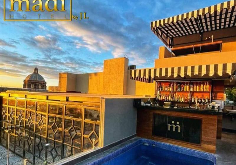 בית מלון כפרי Madi