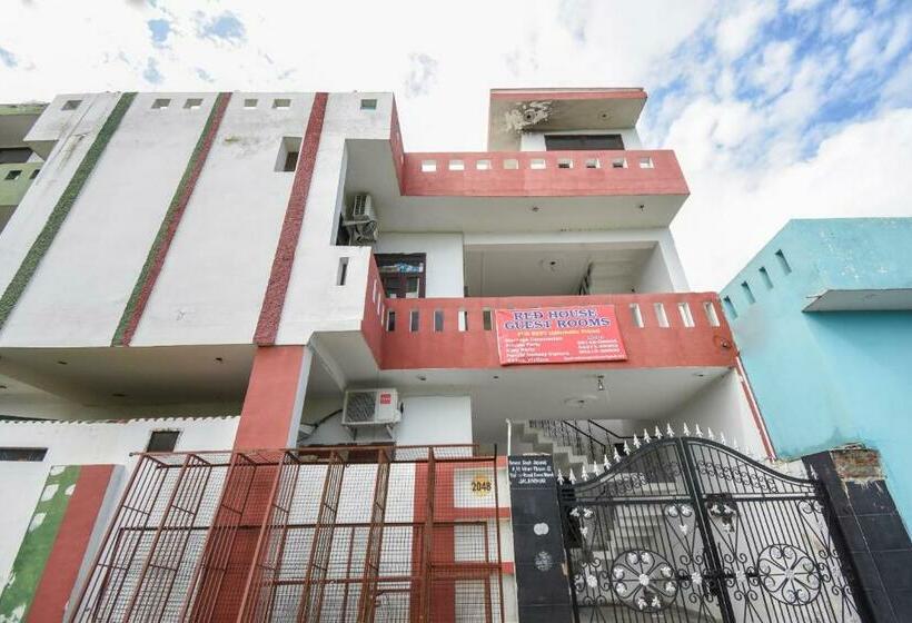 Отель Oyo 74755 Grand Red Villa