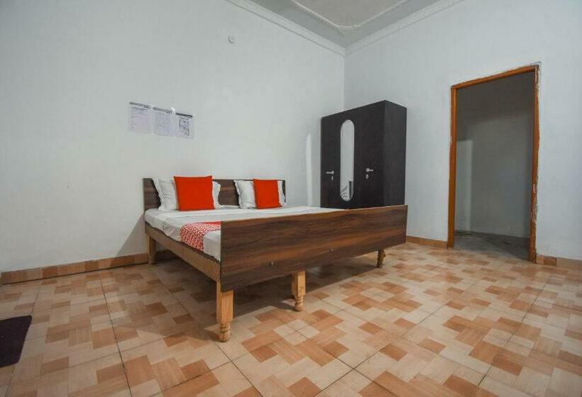 Отель Oyo 74755 Grand Red Villa