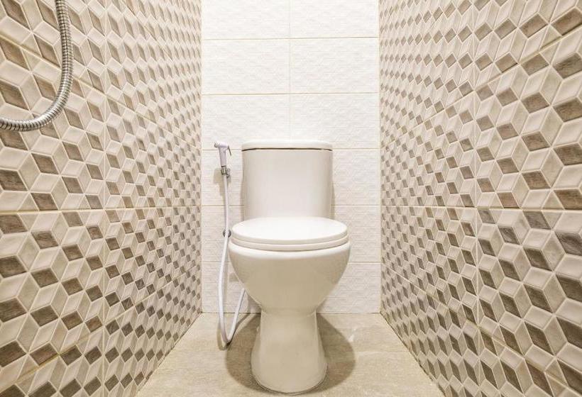 فندق Oyo Life 2673 Rosewood Residence