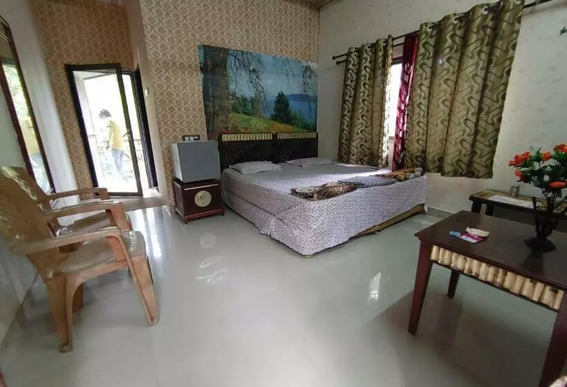 ホテル Samartha Cottage
