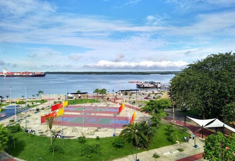 هتل Titanic Pacífico