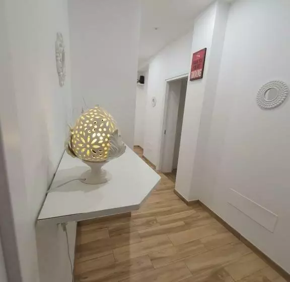 پانسیون Teatro Del Sole Apartment