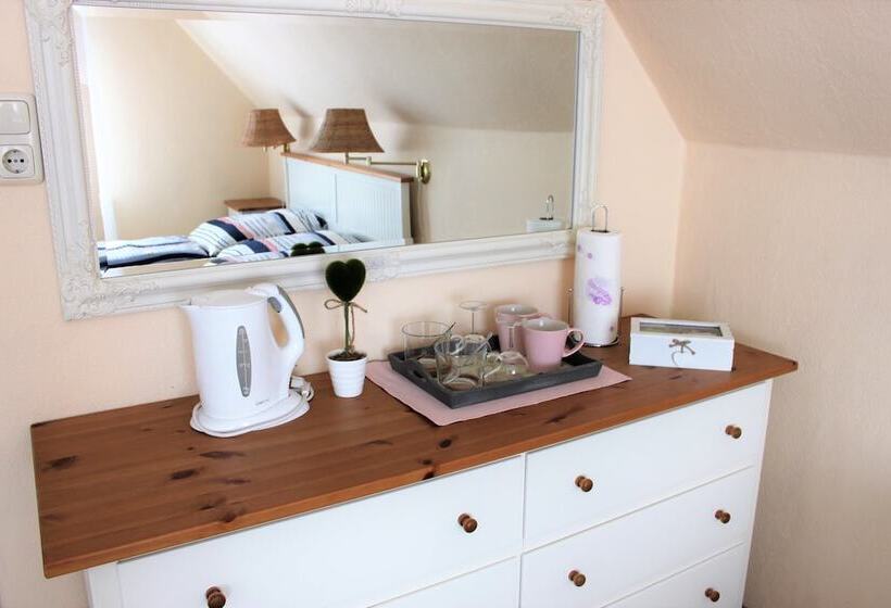 مبيت وإفطار Ferienzimmer Täubchen