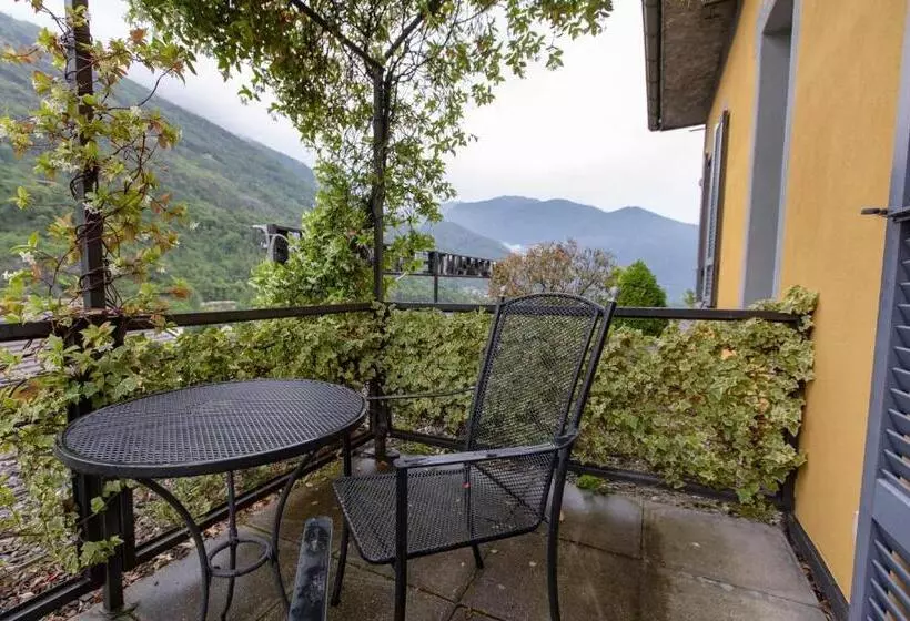 ベッドアンドブレックファースト Ristorante Della Stazione Da Yanelo