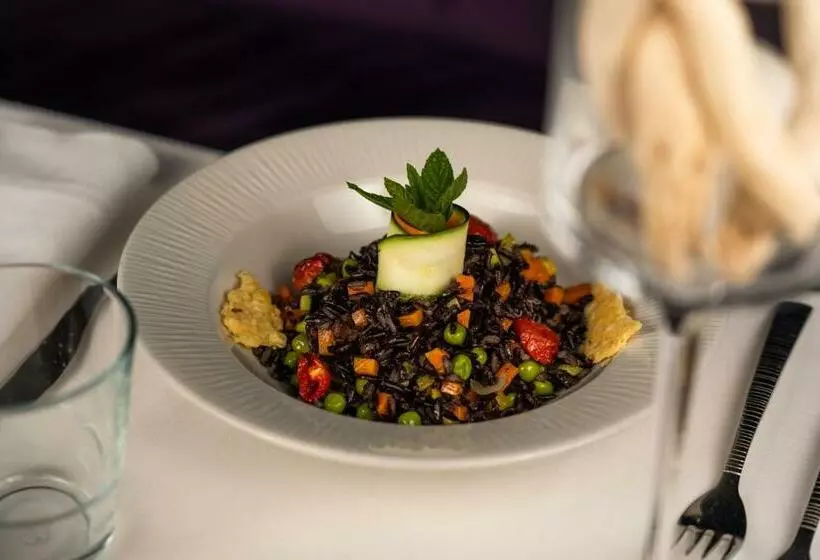 Emotional Grand Motel