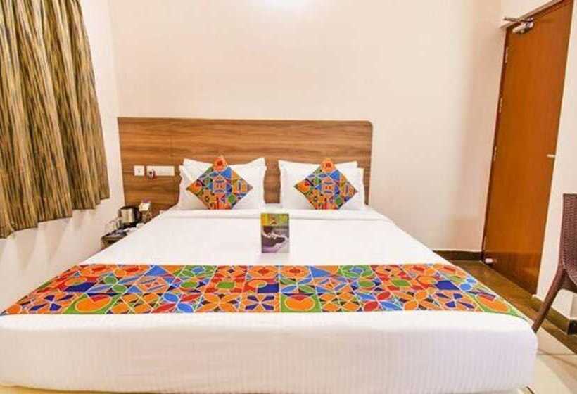 Fabhotel Radha Residency