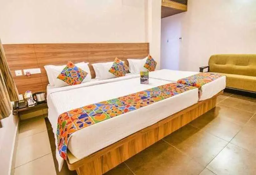Fabhotel Radha Residency