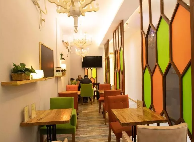 ホテル 7days Premium Shanghai Xujiahui Longhua Road Subway Station Branch