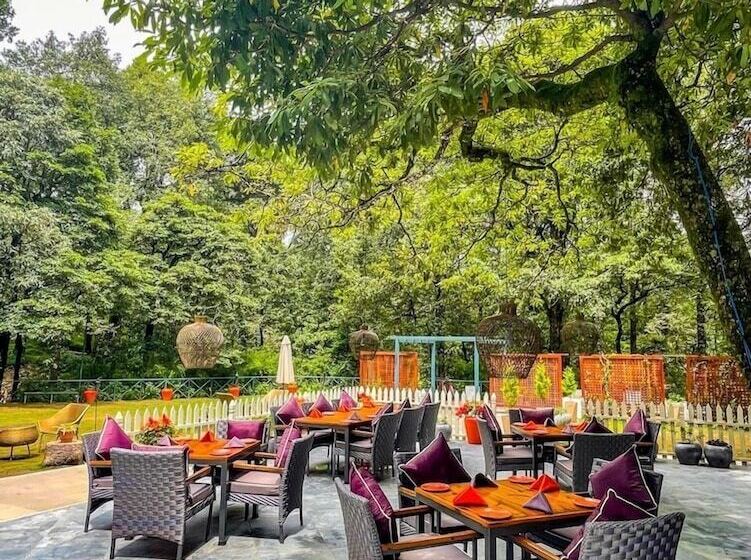 בית מלון כפרי Ayar Jungle Resort