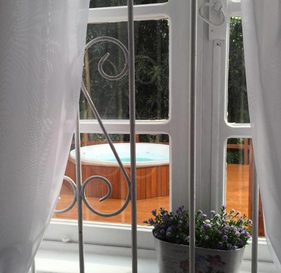 בית מלון כפרי Chalé Boutique Blumenhof