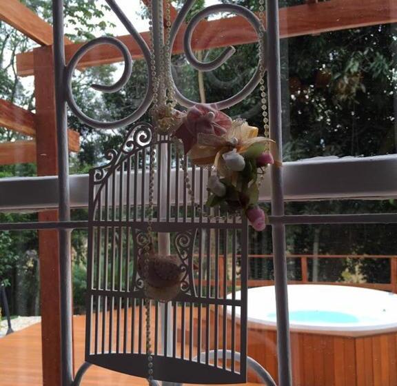 בית מלון כפרי Chalé Boutique Blumenhof